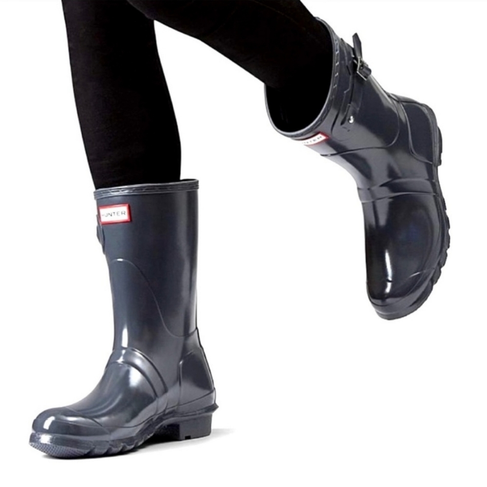 Hunter Buckle Gloss Grey Short Rain Boots 8 EUC